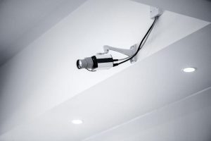 Lee más sobre el artículo ¿Pueden instalarse cámaras de videovigilancia en una comunidad de propietarios?
