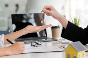 Consideraciones en arrendamiento de viviendas de portería: Guía completa para inquilinos y propietarios